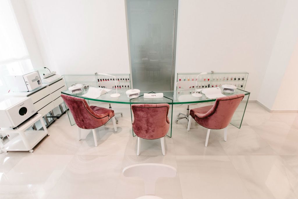 Zagrebački salon ljepote No. 26 Beauty Lounge klijentima nudi usluge uz uz kavu, čaj ili džin limunadu za potpuno opuštanje - 16