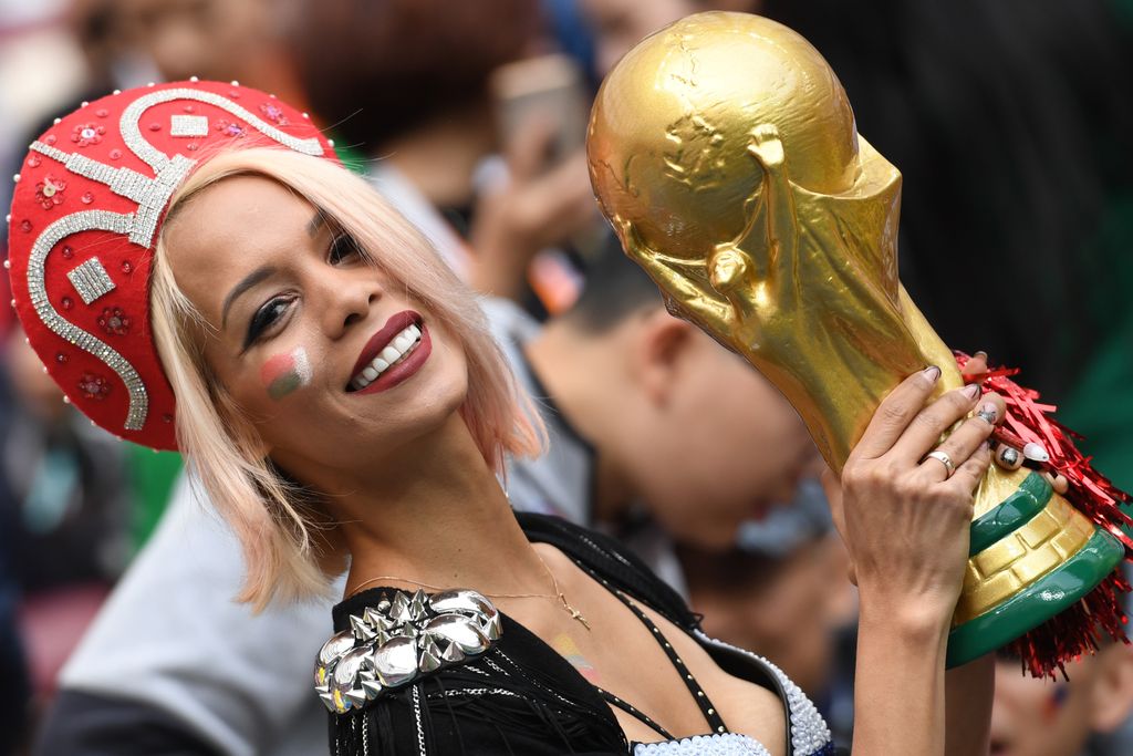 Navijačice na otvaranju Svjetskog prvenstva (Foto: AFP)