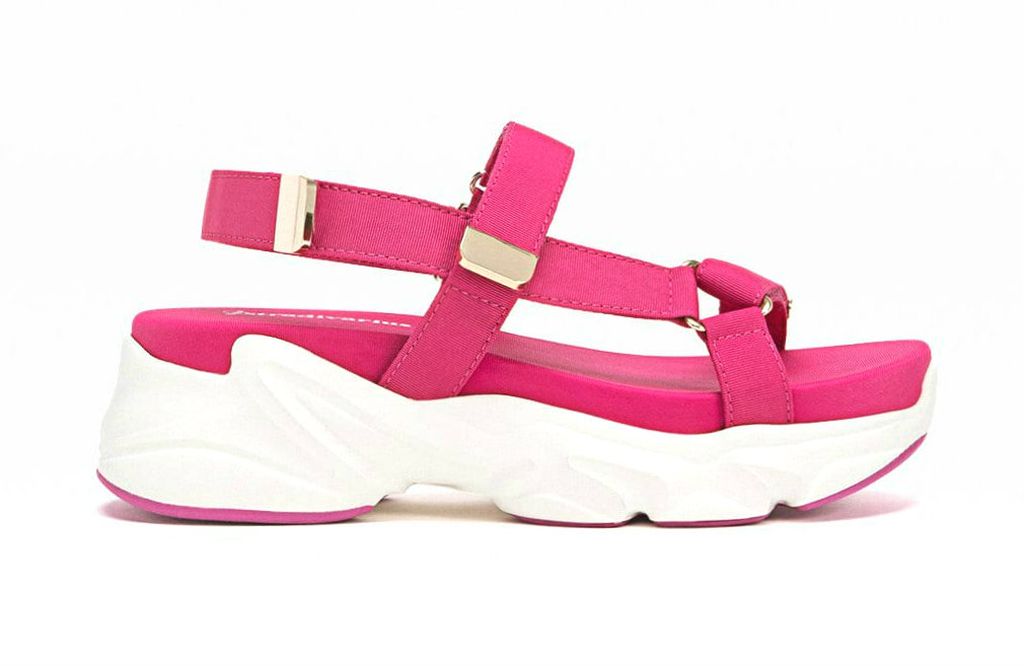 Stradivarius, 229 kuna