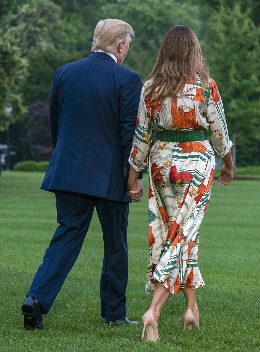 Melania je u Veliku Britaniju otputovala u haljini s londonskim motivima