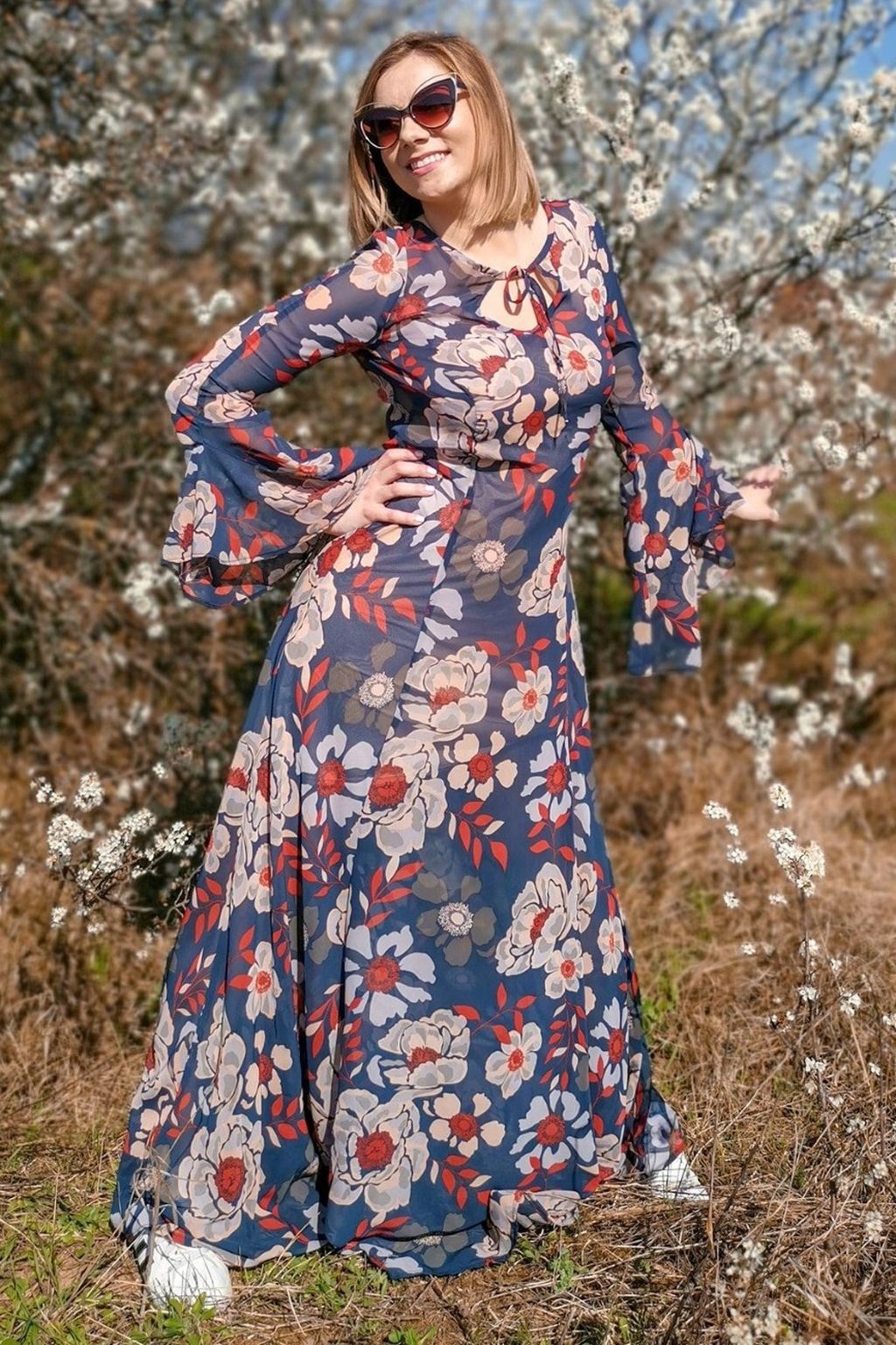 Haljina ISABELLA izrađena je od muslina sa širokim rukavima s volanima