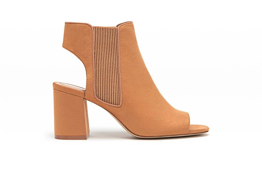 Stradivarius, 229 kuna