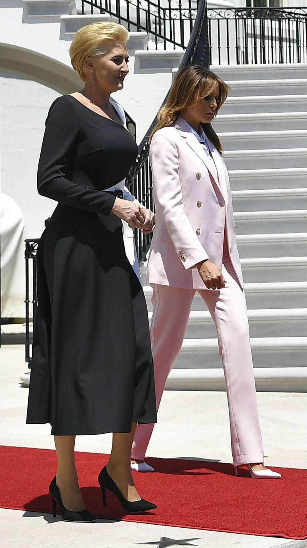 Melania Trump u odijelu Calvina Kleina