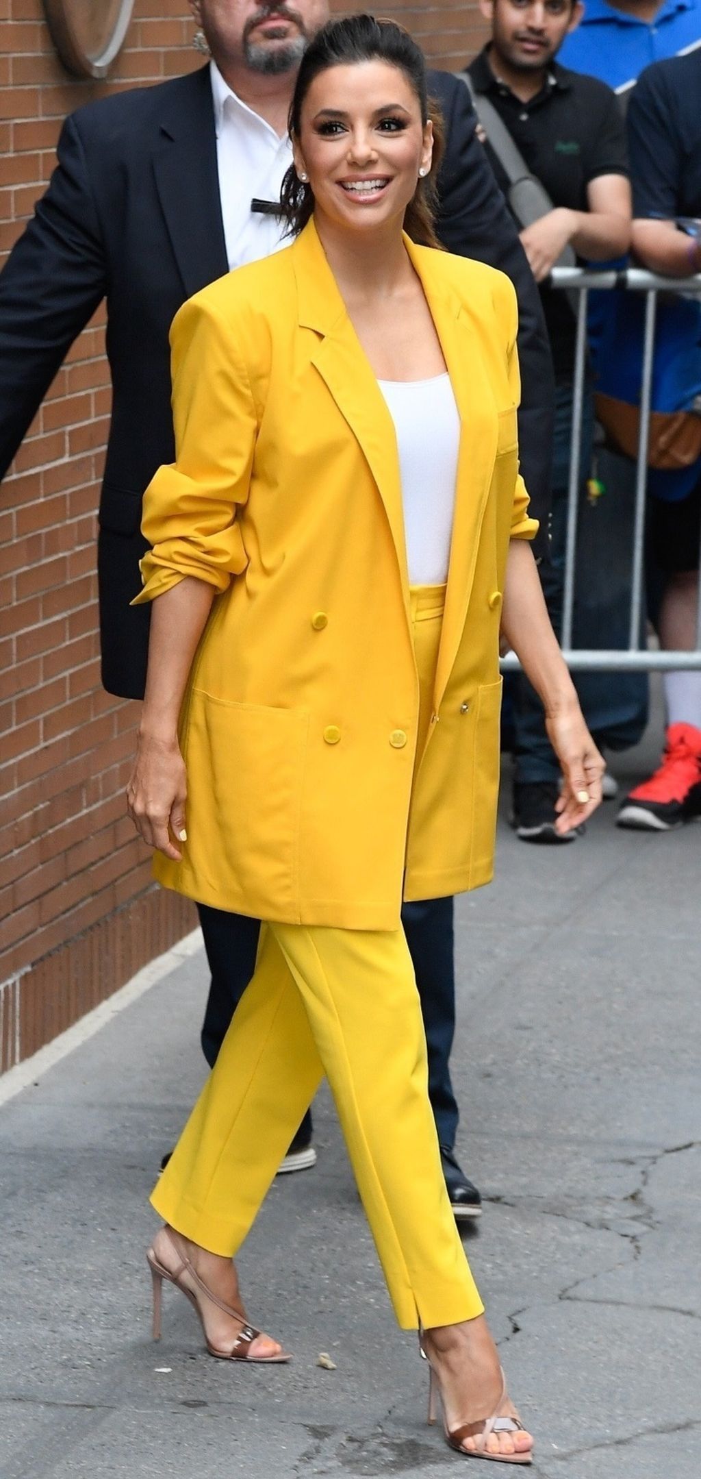 Eva Longoria u odijelu iz kojeg se slavne dame ne skidaju ovog ljeta - 5