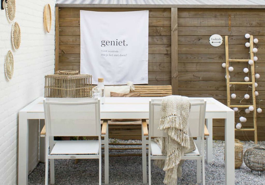 Stan u kojem prevladavaju bijeli i zemljani tonovi - 10