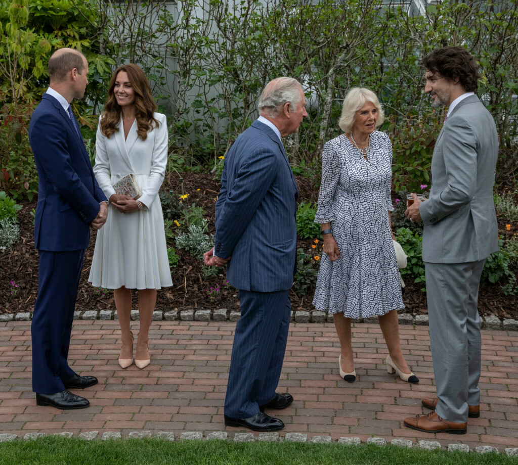 Catherine Middleton u istoj bijeloj haljini Alexandera McQueena u lipnju prošle godine