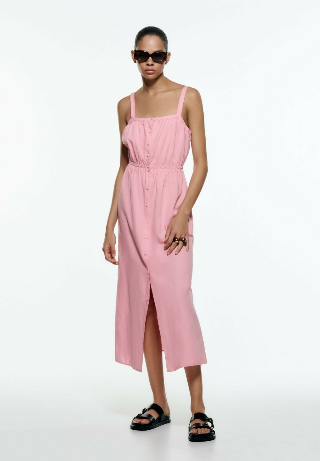 Ponuda ružičastih haljina u trgovinama - 1