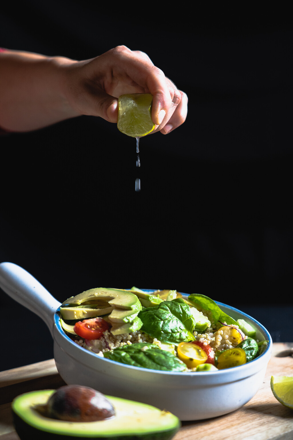 Hranjiva salata od kvinoje i ljetnog povrća - 8