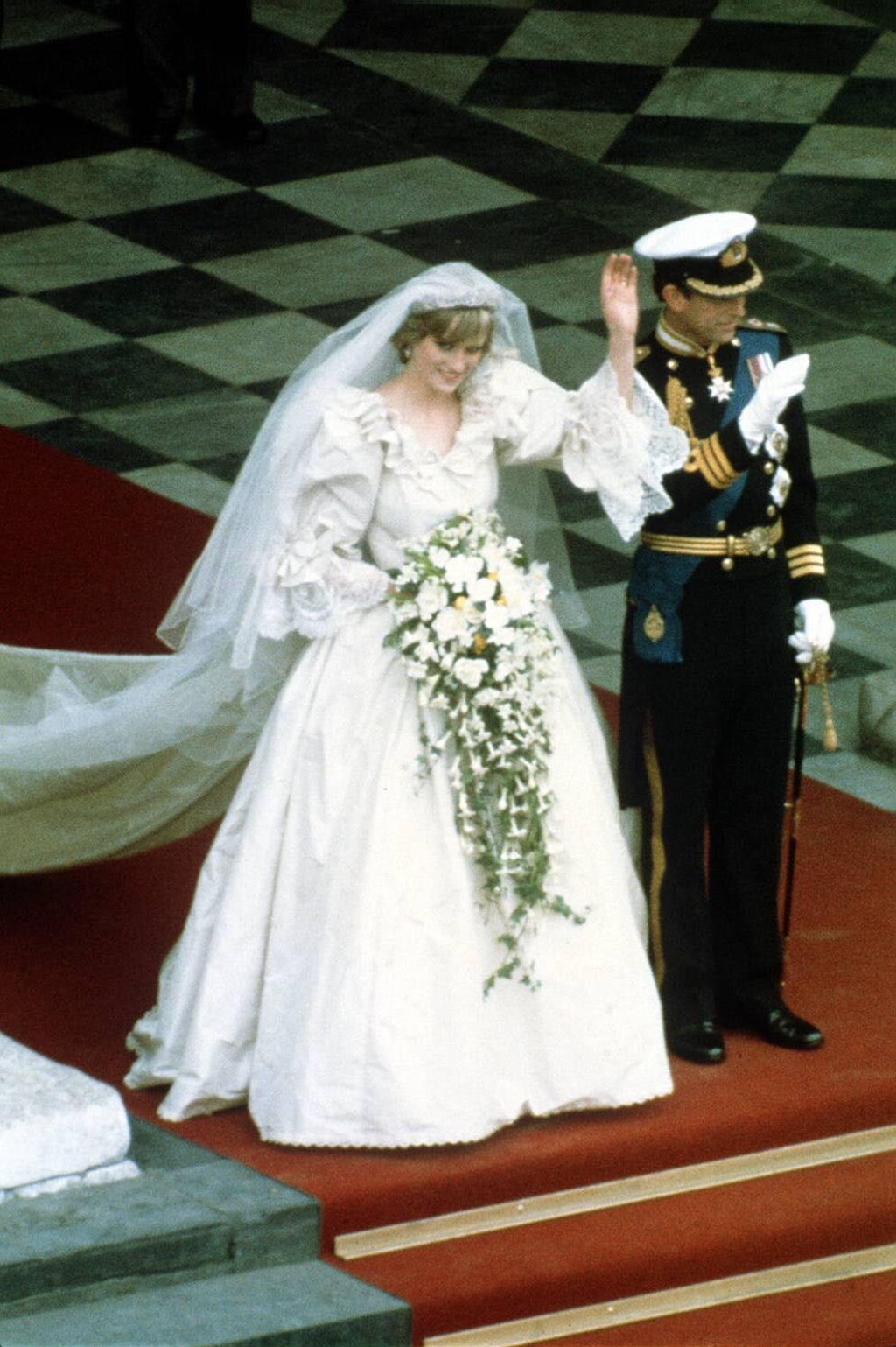 Princeza Diana udala se za princa Charlesa 1981. godine u vjenčanici Davida i Elizabeth Emanuel