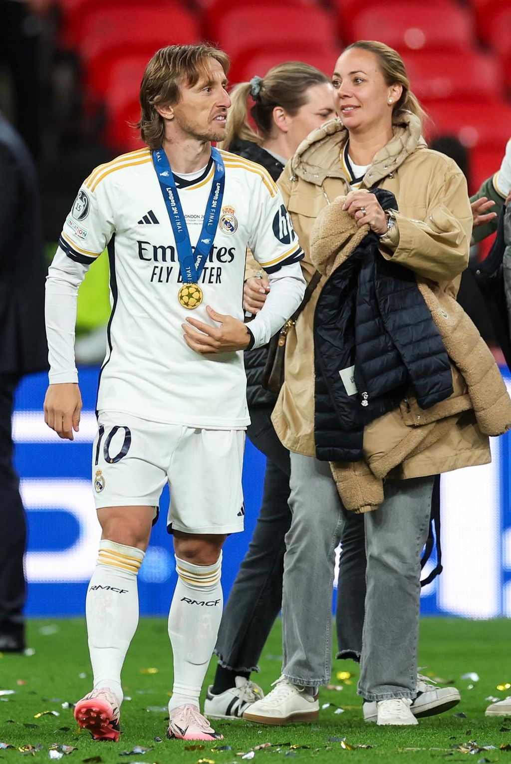 Luka Modrić s obitelji - 12