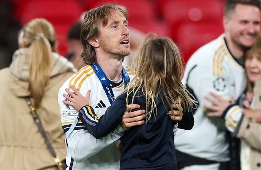 Luka Modrić s kćeri
