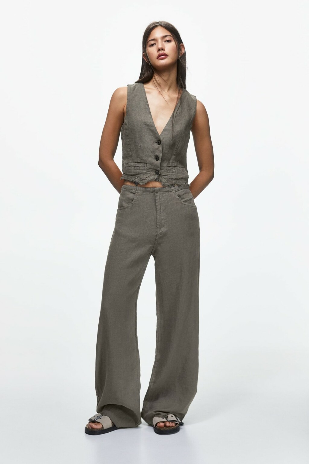 Pull&Bear, 35,99 eura