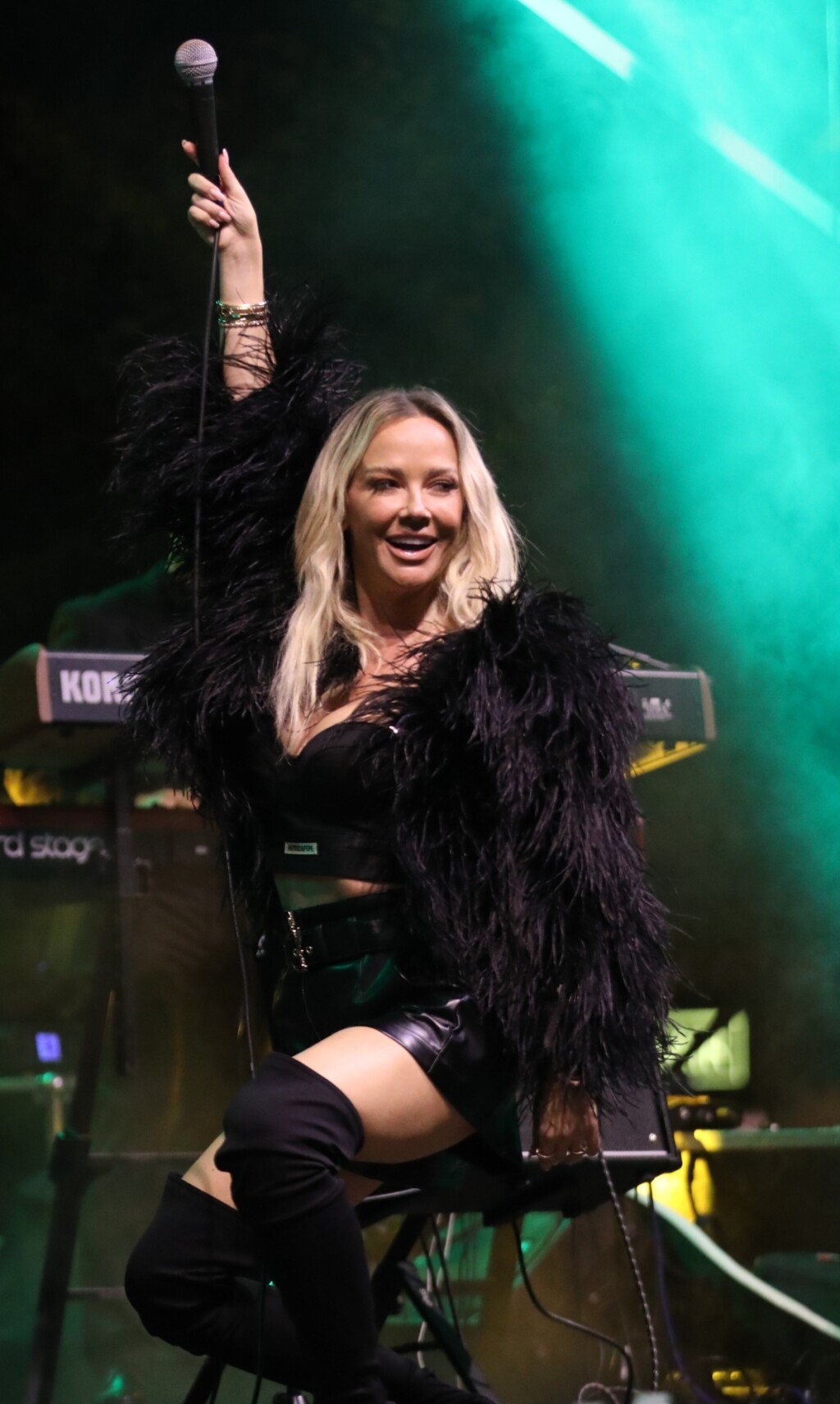 Maja Šuput na koncertu u Podstrani