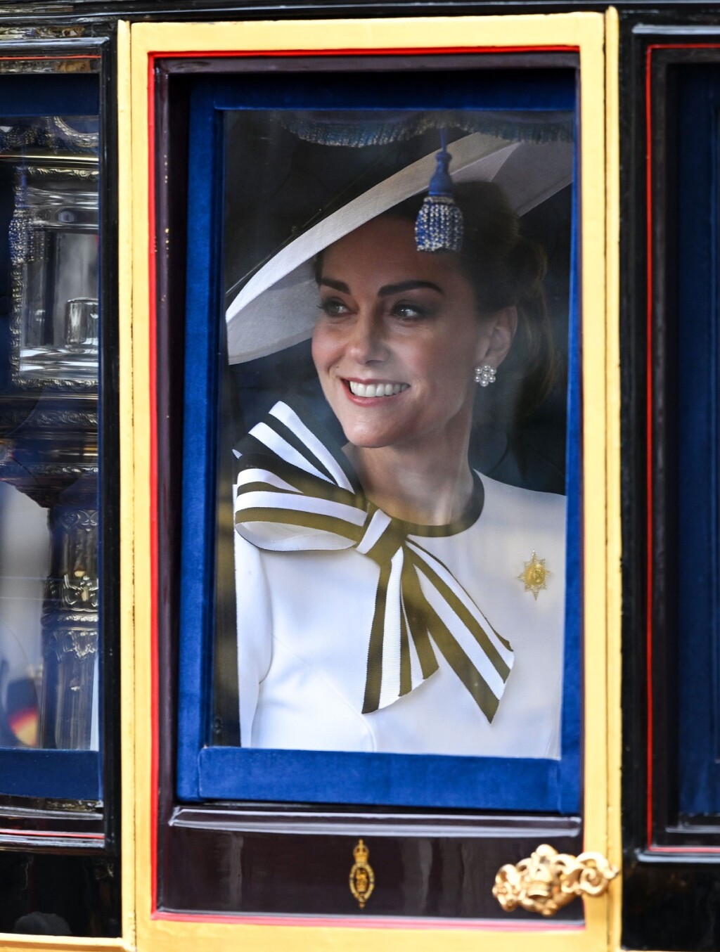 Catherine Middleton u kočiji na tradicionalnoj ceremoniji Trooping the Color