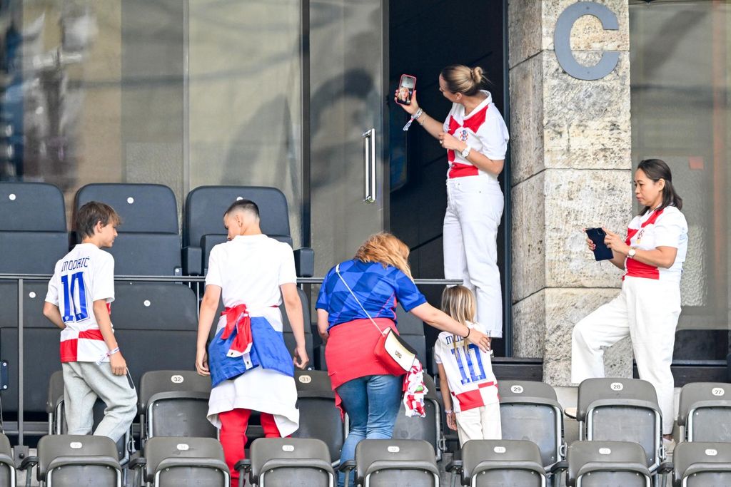 Obitelj Luke Modrića na Olimpijskom stadionu