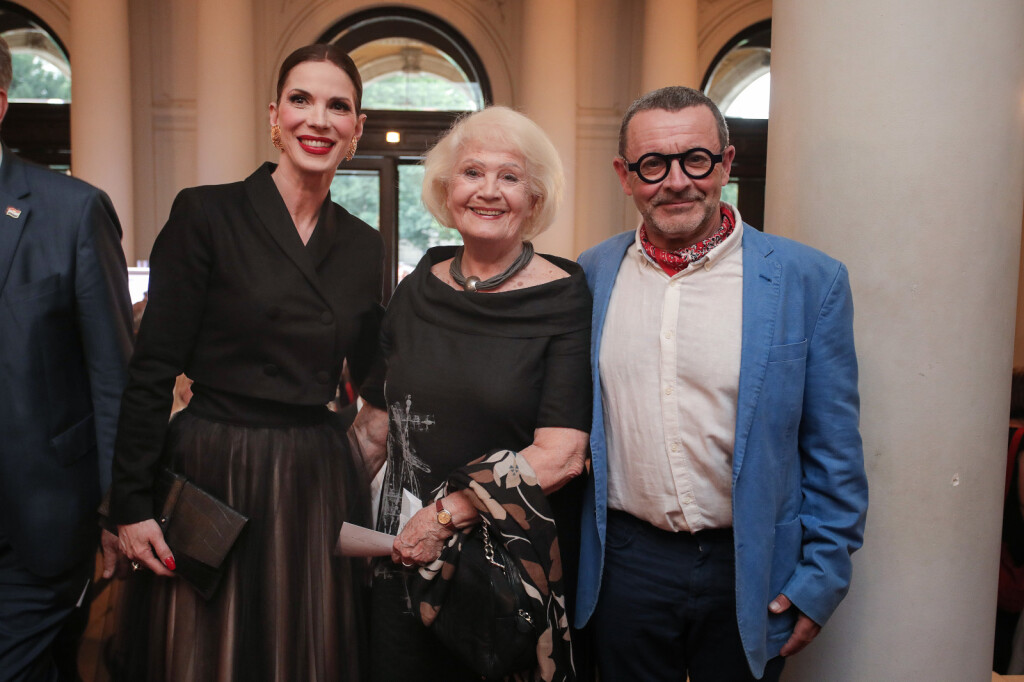 Bojana Gregorić Vejzović na svečanoj dodjeli Nagrade Vladimir Nazor u zagrebačkom HNK - 1