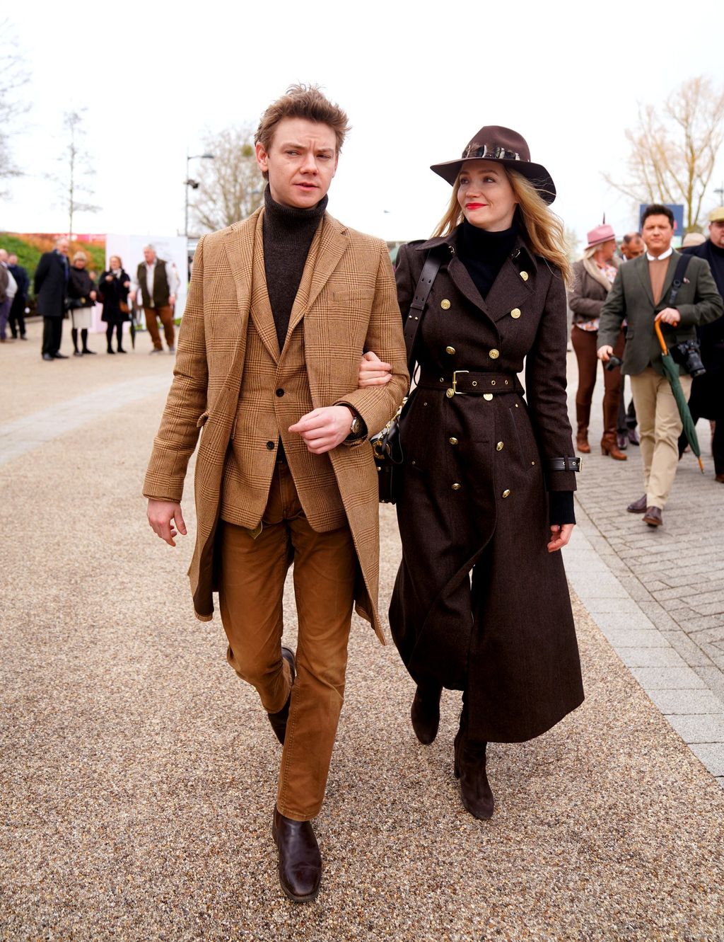 Talulah Riley i Thomas Brodie-Sangster - 4