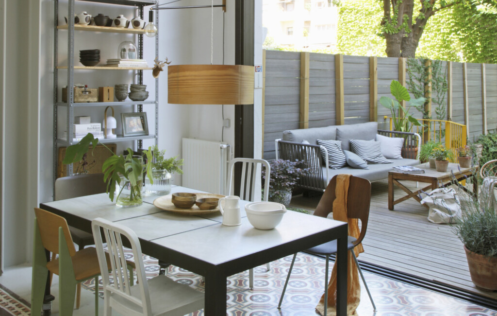 Terasa usred grada sklonjena od pogleda - 4