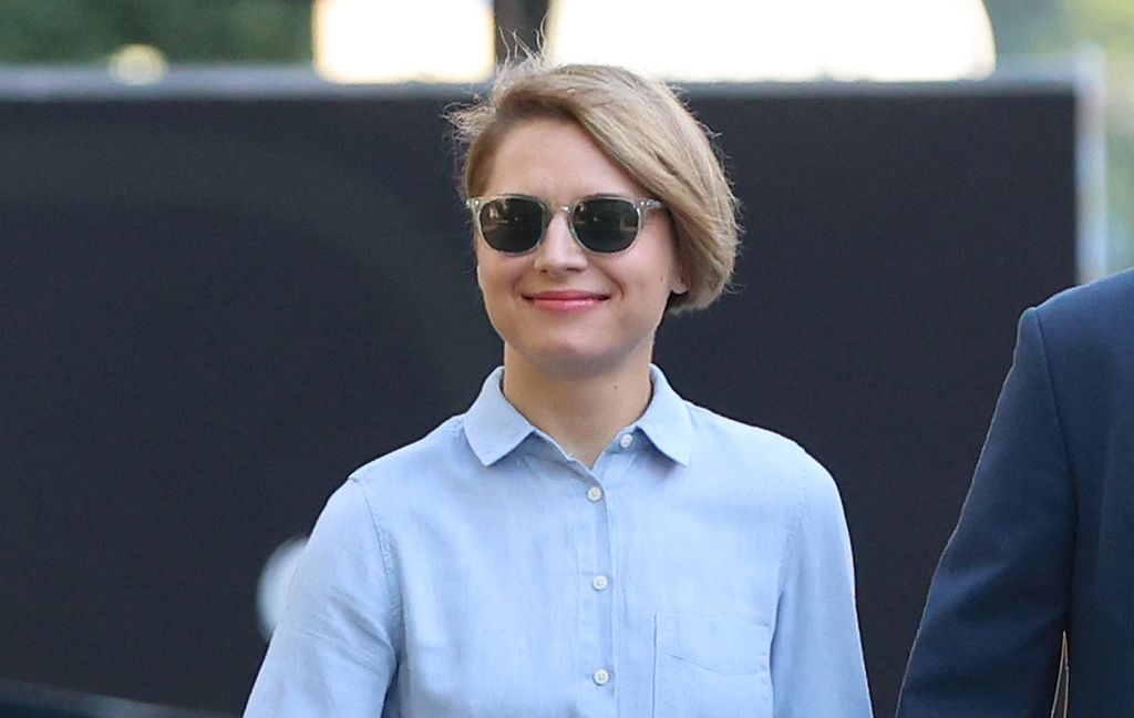 Iva Mertić Tomašević u tenisicama i širokim trapericama na drugom krugu lokalnih izbora - 4