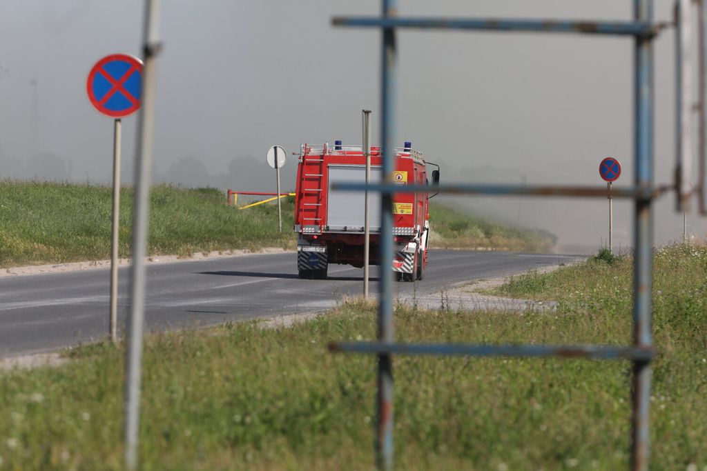 Vatrogasci gase požar kod Jakuševca