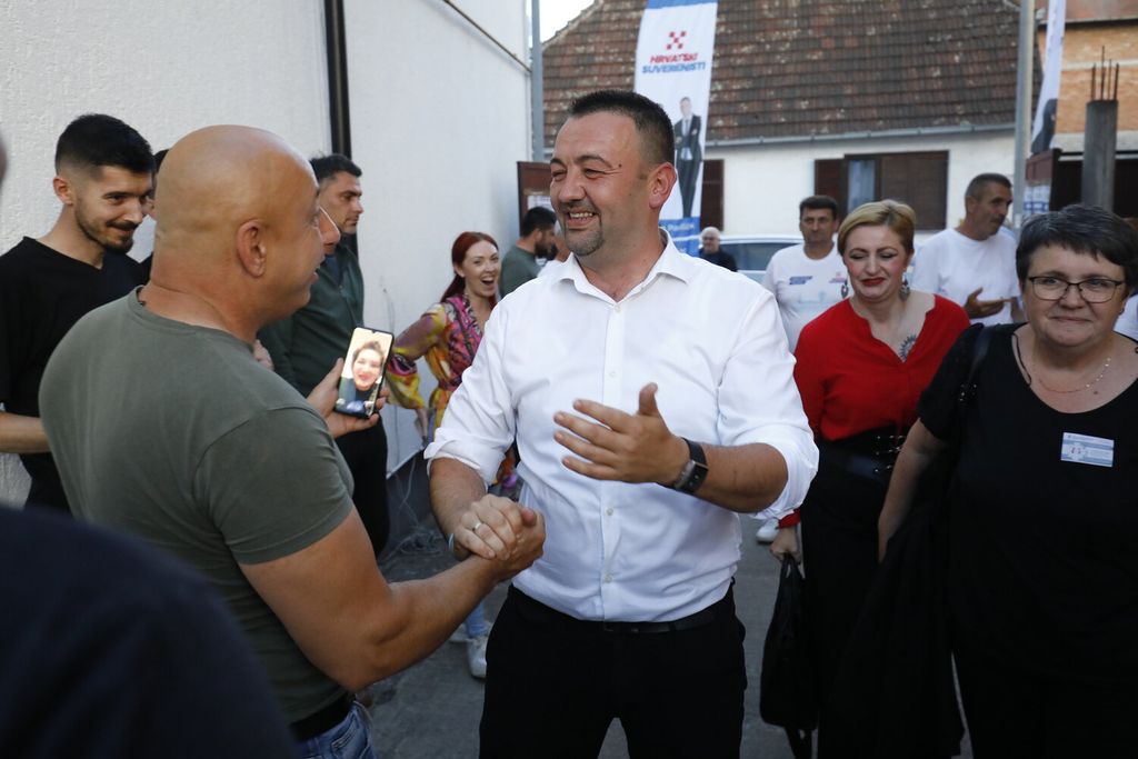 Marijan Pavliček i Tin Kovačić, reporter Dnevnika Nove TV
