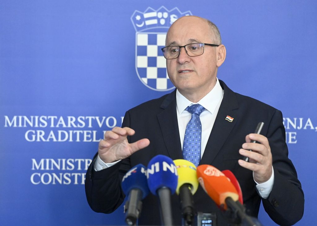 Branko Bačić - 4