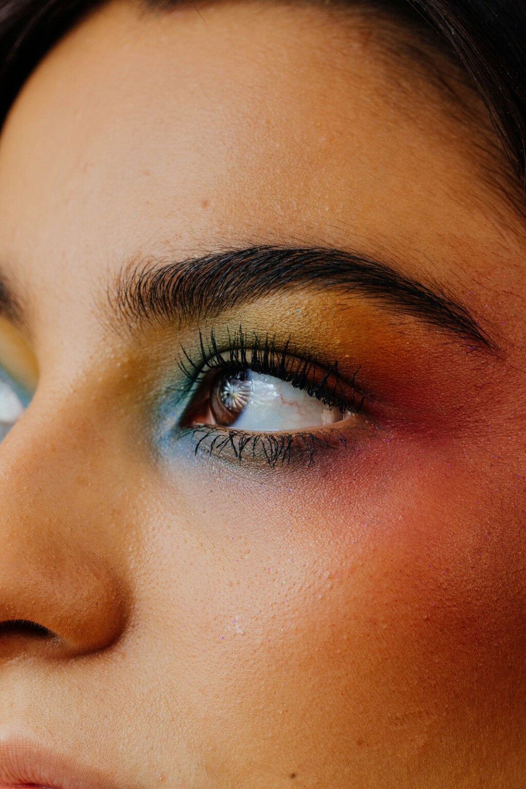 Mermaid eyes trend