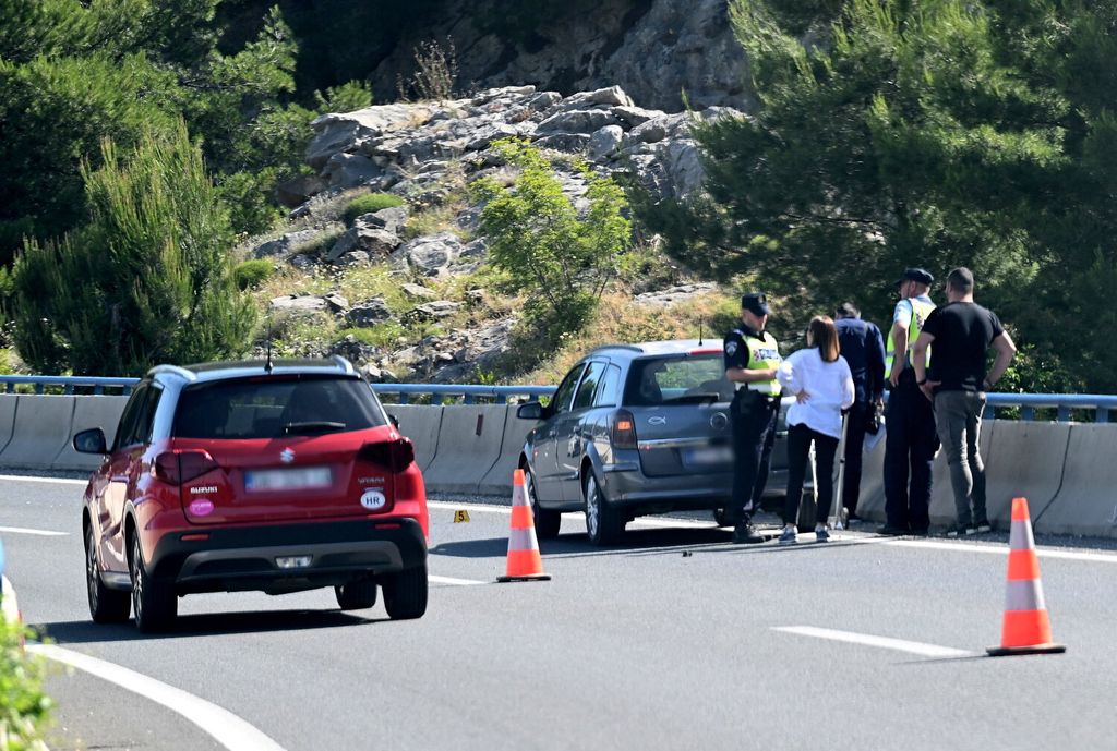 U teškoj prometnoj nesreći na brzoj cesti Solin - Klis poginuo motociklist - 1