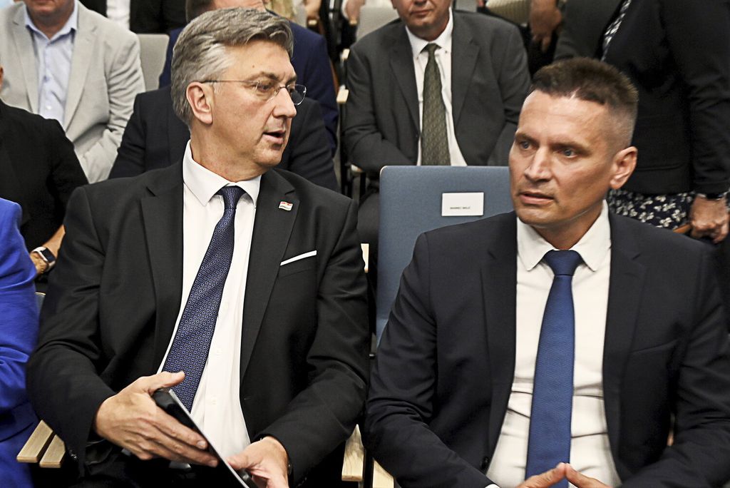 Premijer Andrej Plenković u posjetu Sisku - 7