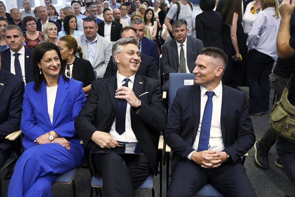 Premijer Andrej Plenković u posjetu Sisku - 7