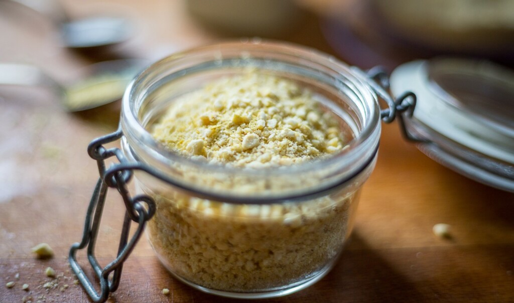 Veganski parmezan