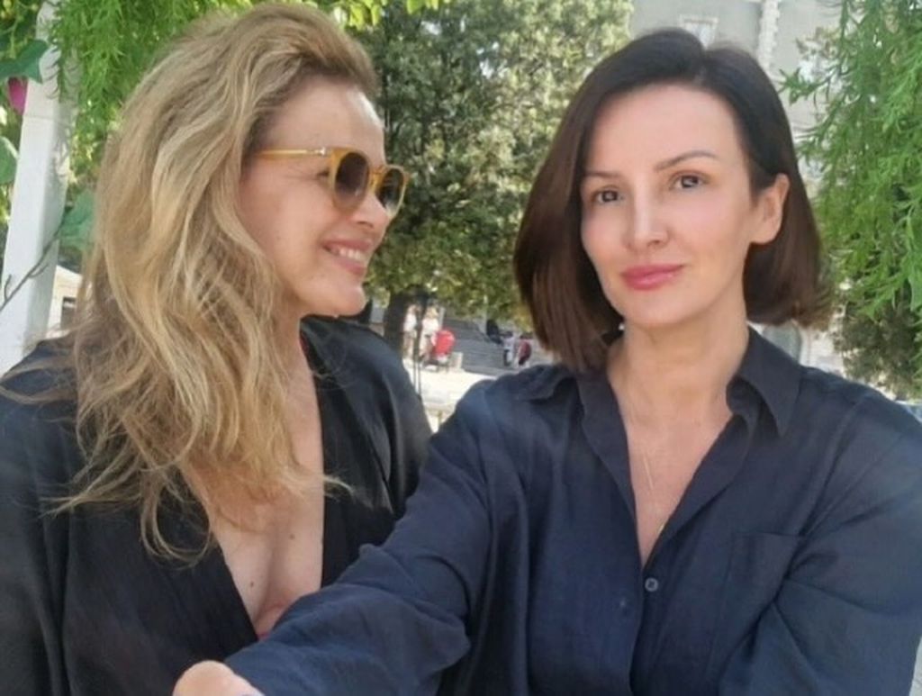 Sandra Bagarić i sestra Sanja - 1