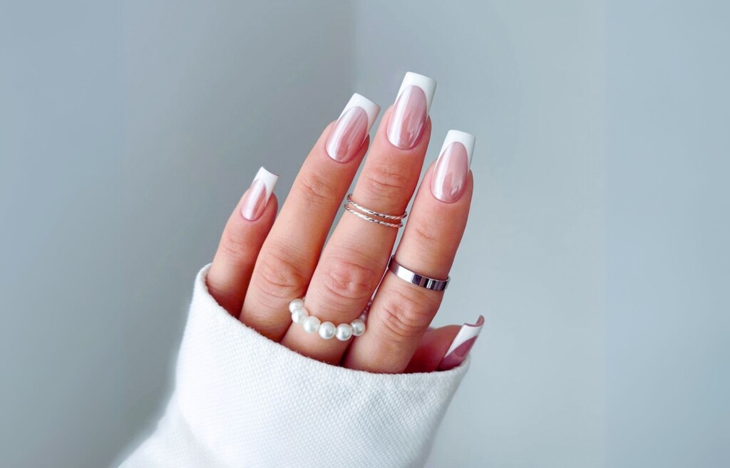 Bijela francuska manikura