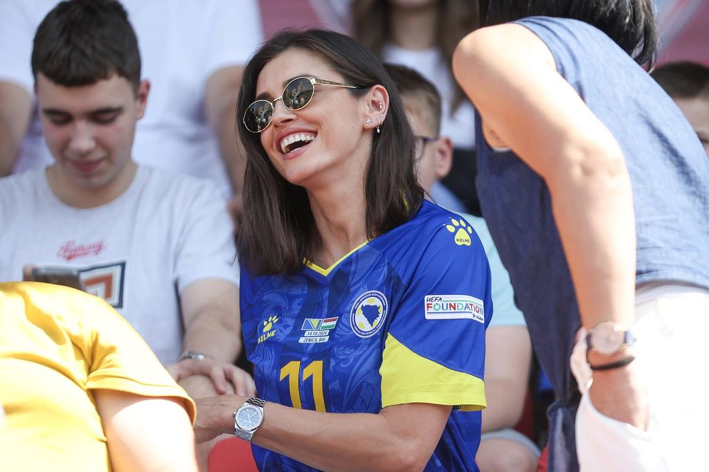 Amra Džeko - 6