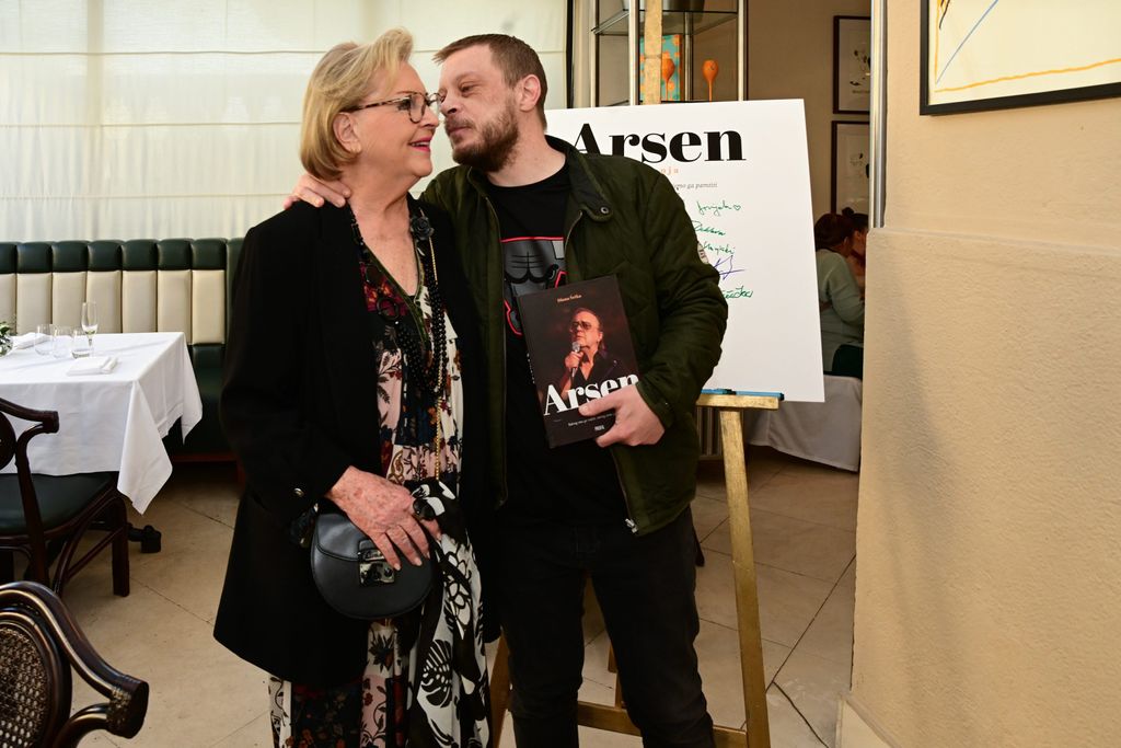 Gabi Novak i Matija Dedić - 8