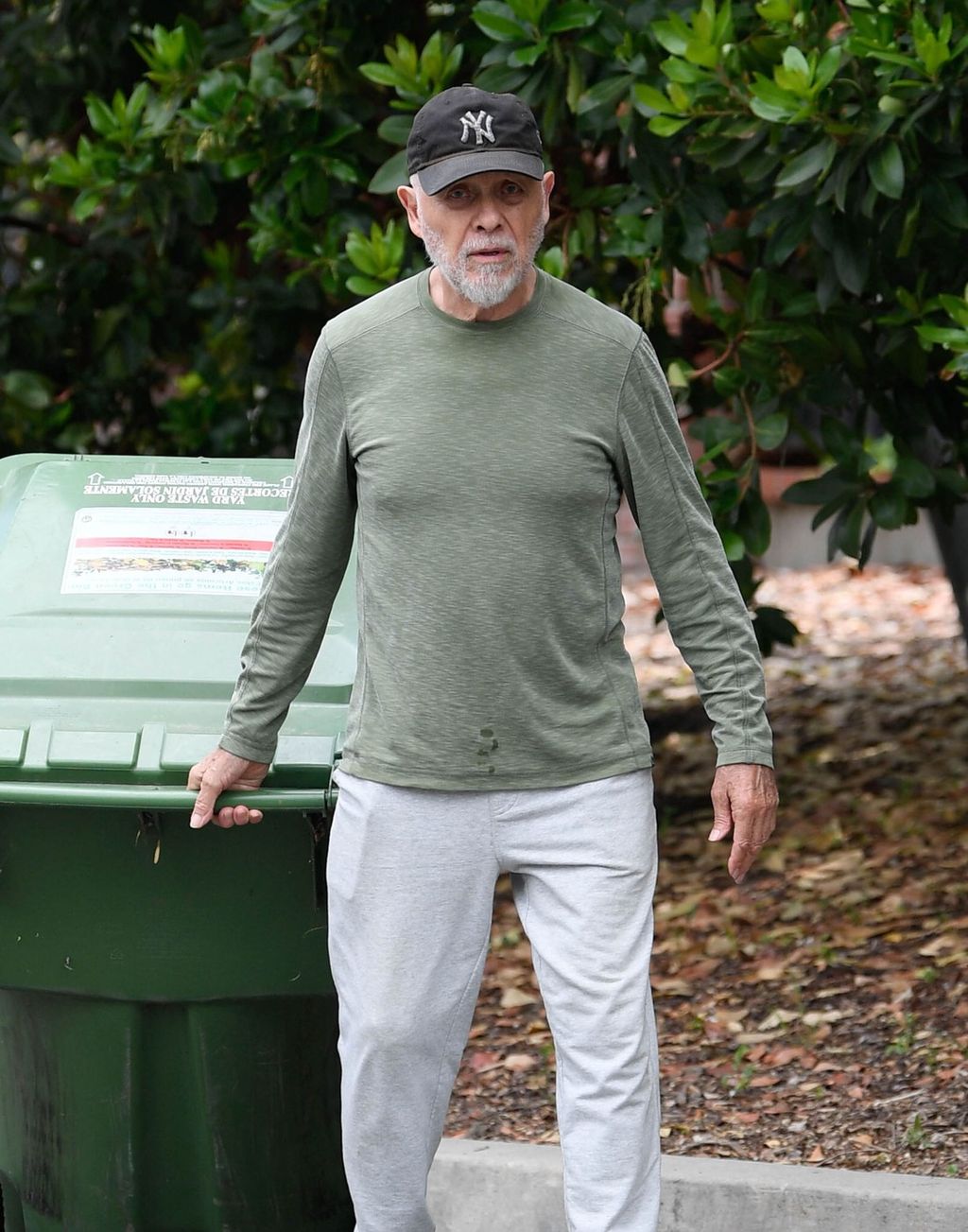 Hector Elizondo - 6
