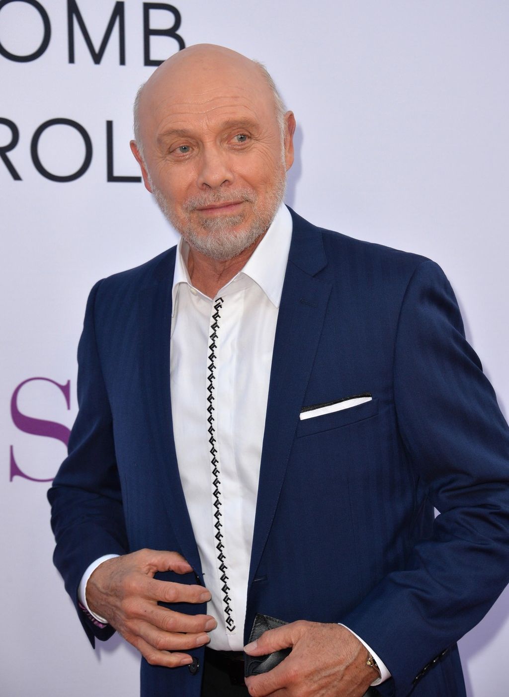 Hector Elizondo - 10