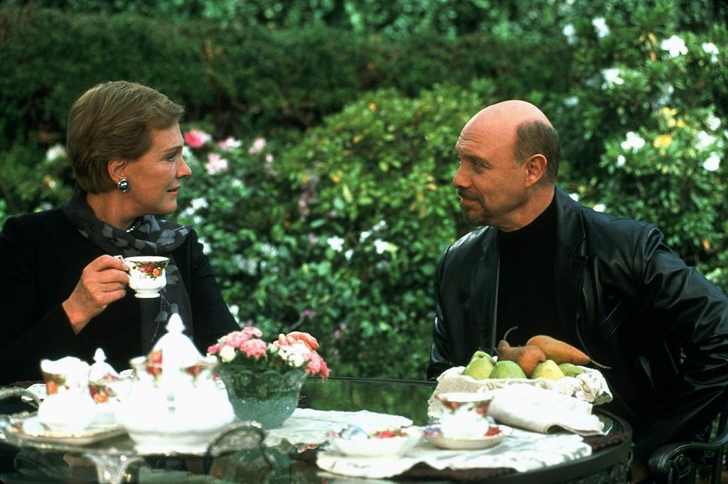 Hector Elizondo - 12