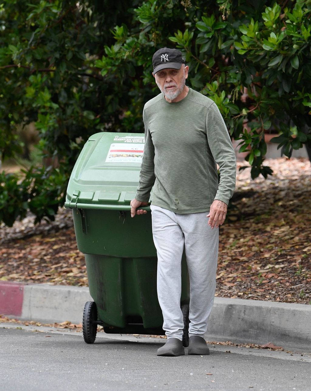 Hector Elizondo - 19