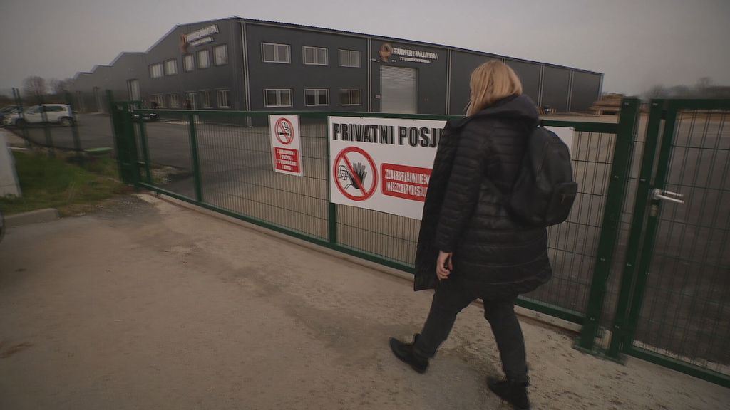 Provjereno: Petrinjska tvornica furnira - 1