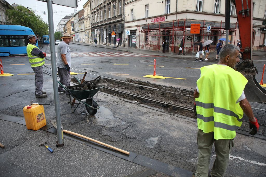 Zbog radova na cjevovodu u Ilici se stvaraju velike prometne gužve - 17