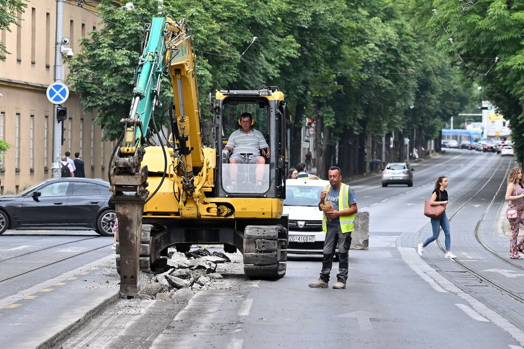 Zbog radova na cjevovodu u Ilici se stvaraju velike prometne gužve - 17