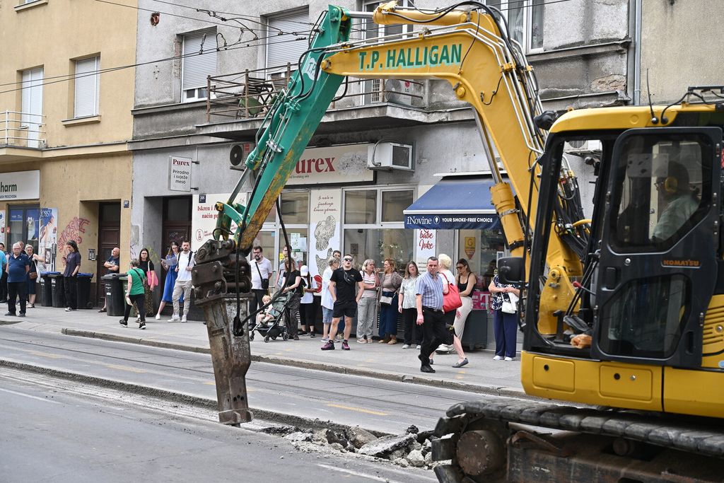 Zbog radova na cjevovodu u Ilici se stvaraju velike prometne gužve - 17