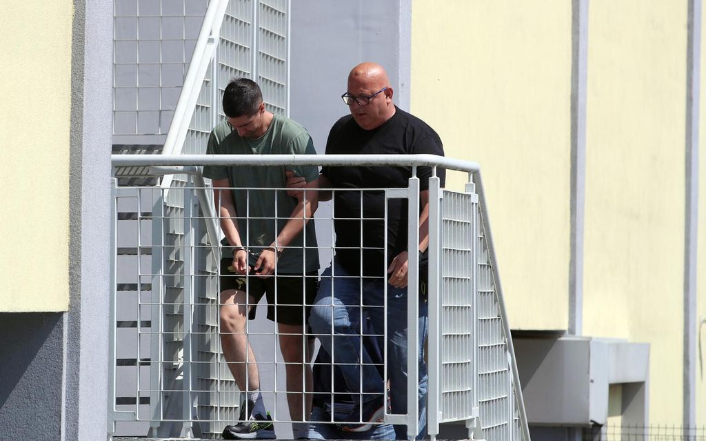 Osumnjičenici za dvostruko ubojstvo stigli u na ispitivanje