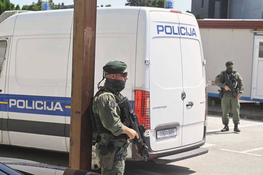 Osumnjičenici za dvostruko ubojstvo stigli u na ispitivanje