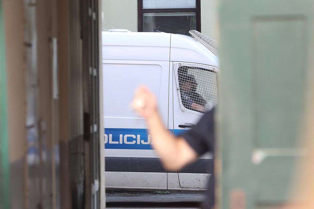 Osumnjičeni Matija M. dolazi na saslušanje u ŽDO - 12