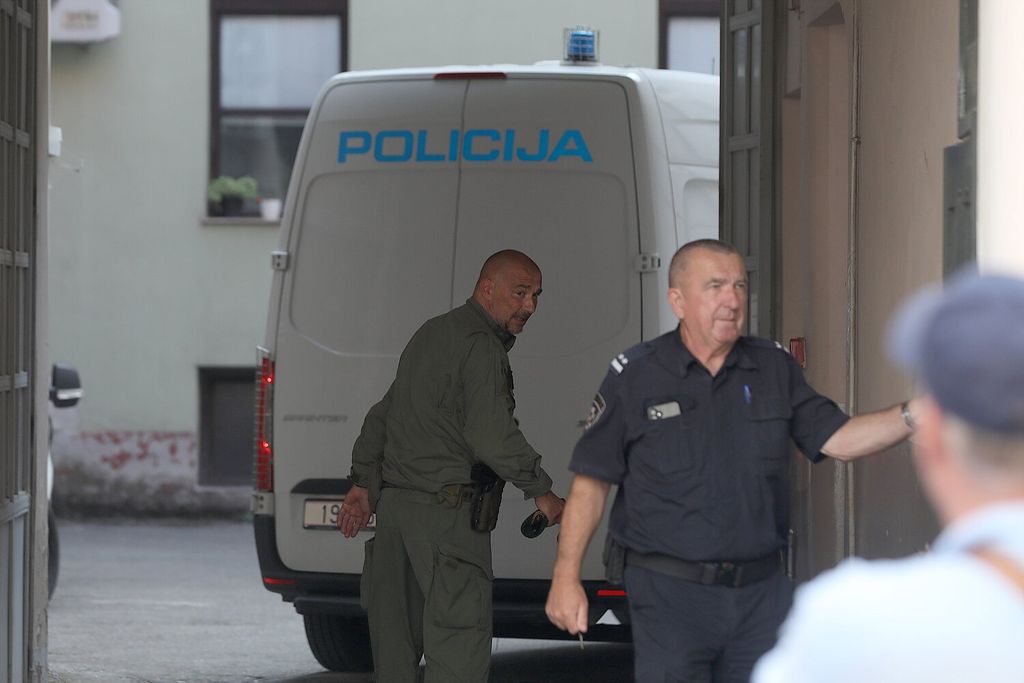 Osumnjičeni Matija M. dolazi na saslušanje u ŽDO - 12