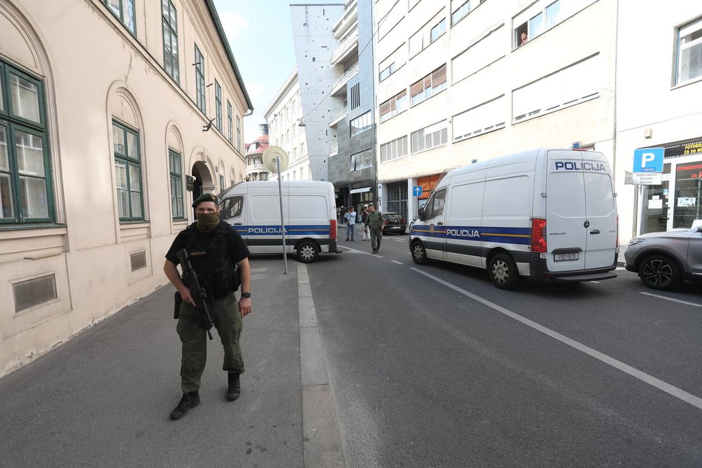Osumnjičeni Matija M. dolazi na saslušanje u ŽDO - 12