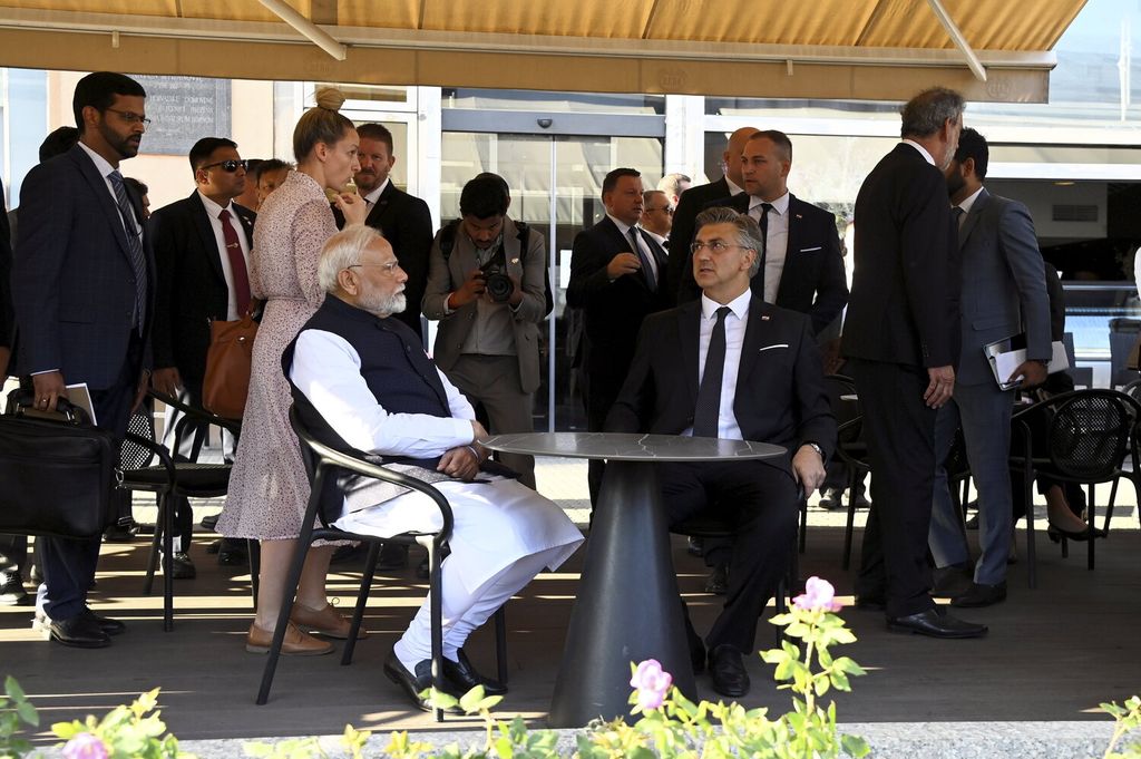 Andrej Plenkovic i Narendra Modi prošetali centrom grada - 15
