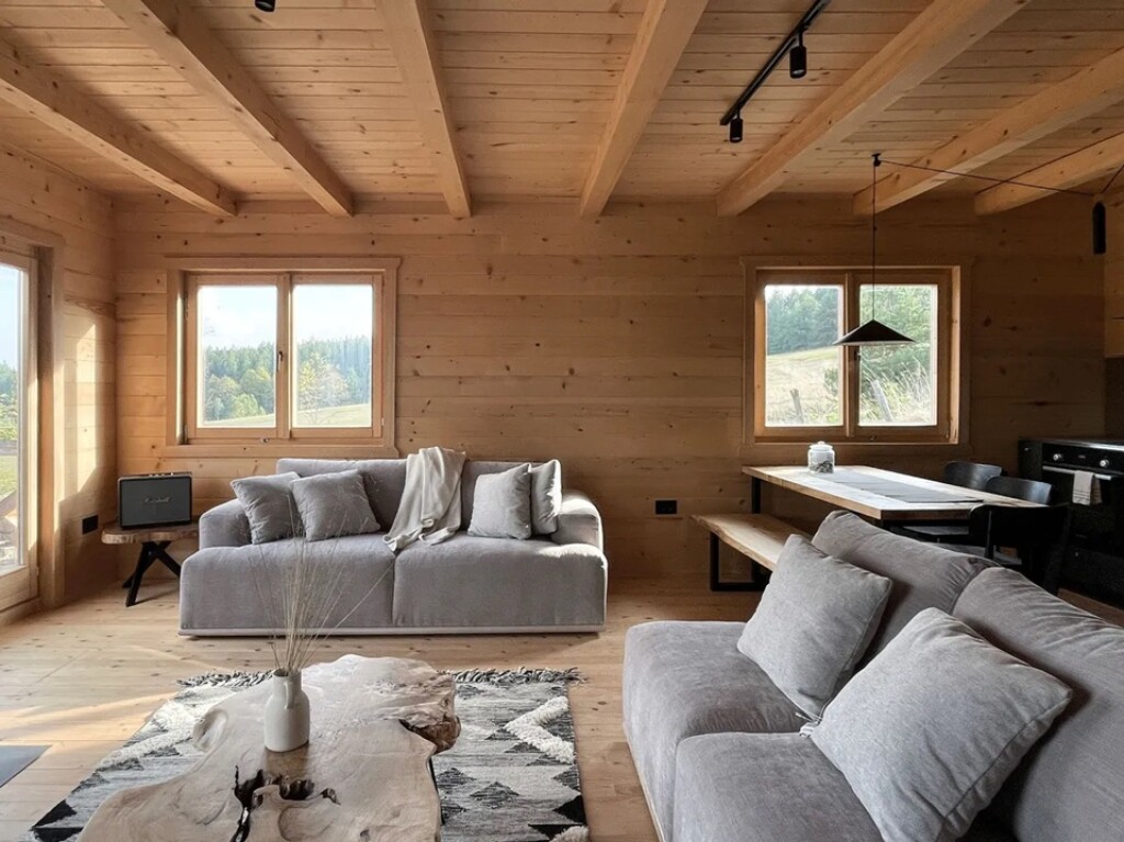 Kuća u planini stvorena za bijeg od vrućina